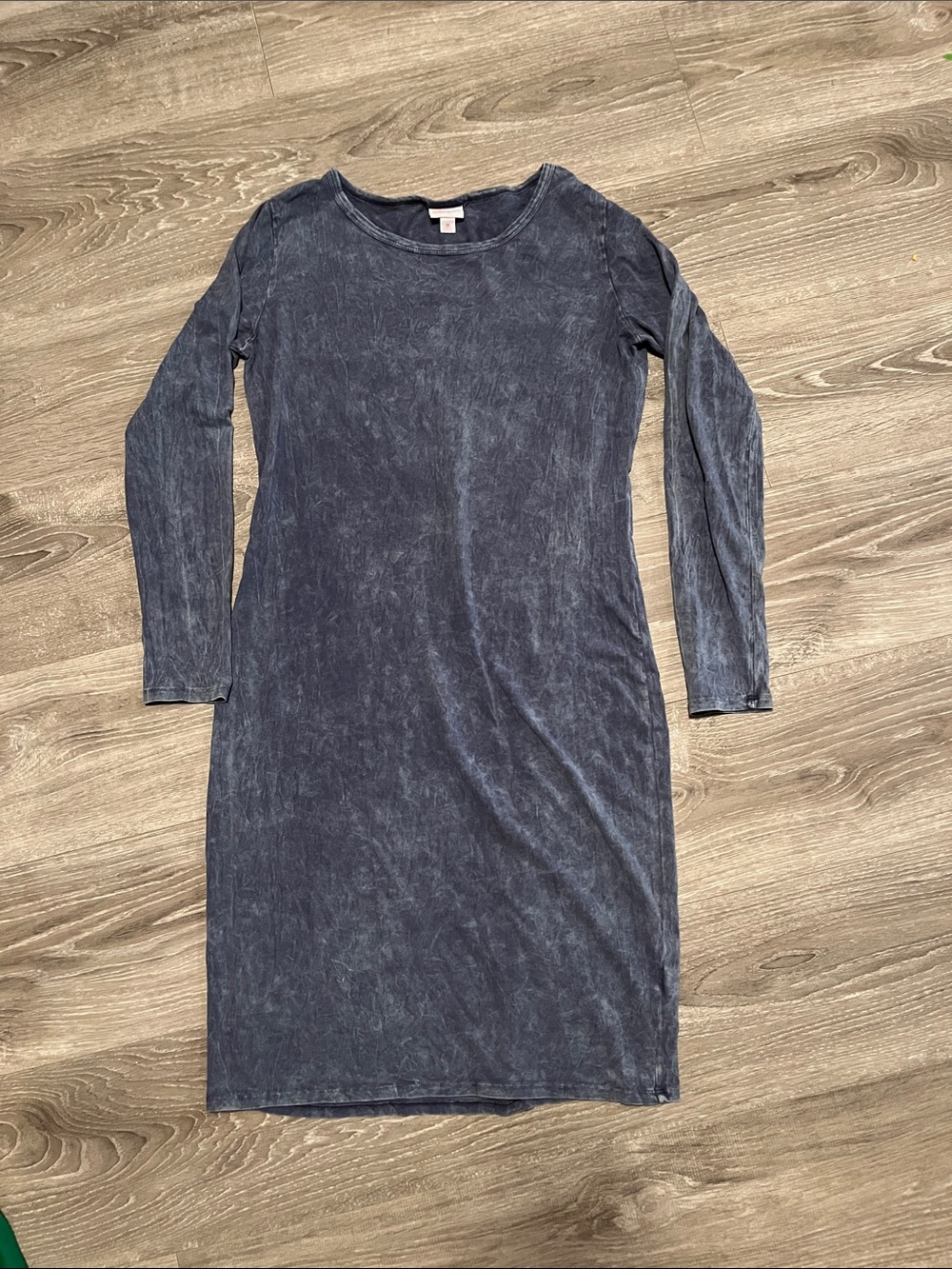 LulaRoe Women's MEDIUM 95% Cotton long sleeve Dress in Washed denim